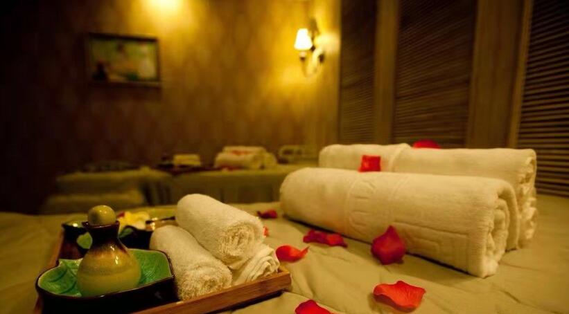 贵阳高端水疗spa会馆就这样带着清风月静抚慰了光阴悲喜